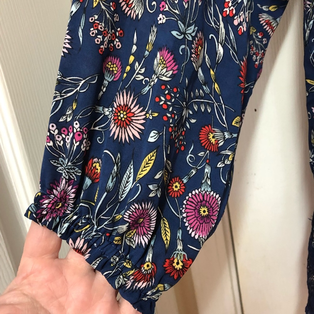 Pretty Jessica Simpson shirt - Picture 6 of 6